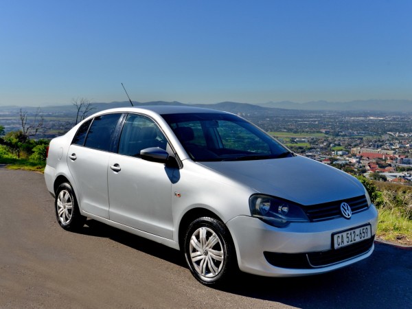 Sedan: 3 Seater
