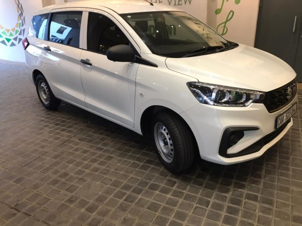 Minivan: 6 Seater